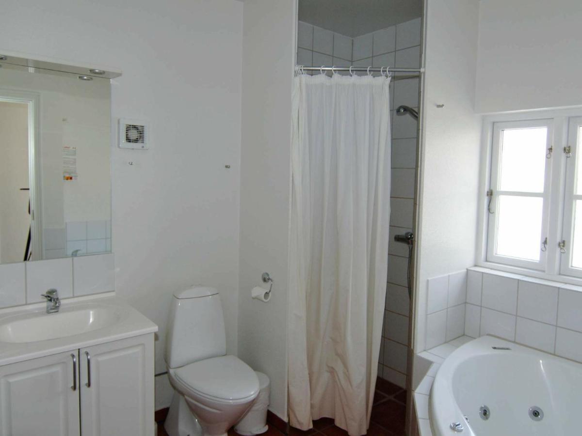 6 Person Holiday Home In Bl Vand ブラーバンド 部屋 写真