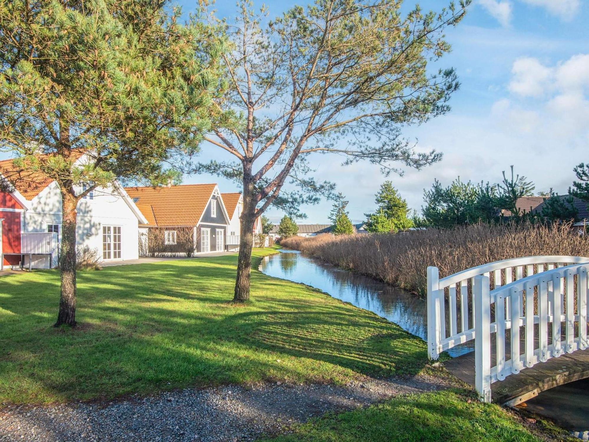 6 Person Holiday Home In Bl Vand ブラーバンド エクステリア 写真